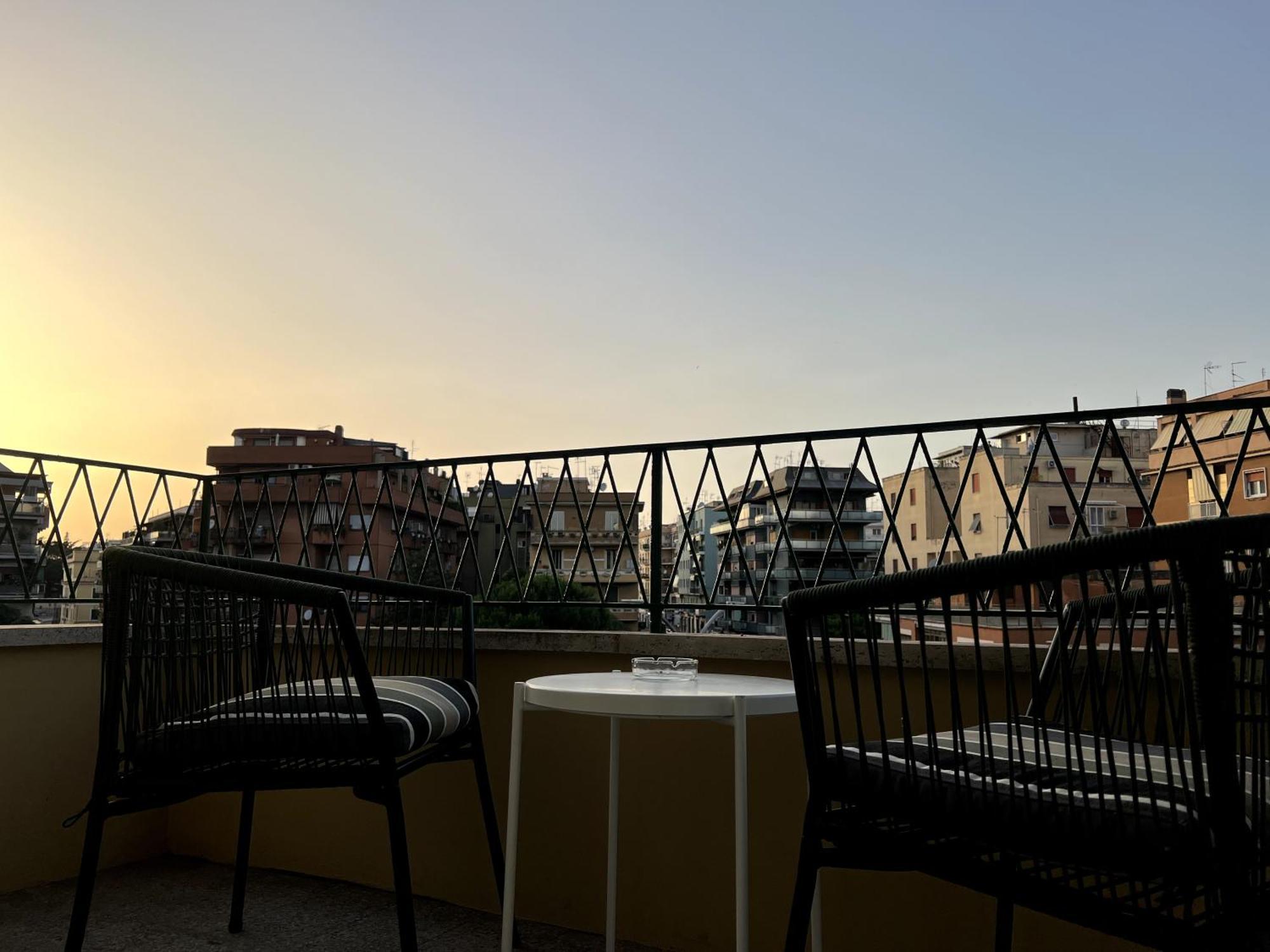 רומא Near Vatican, Irnerio 47 Guest House מראה חיצוני תמונה