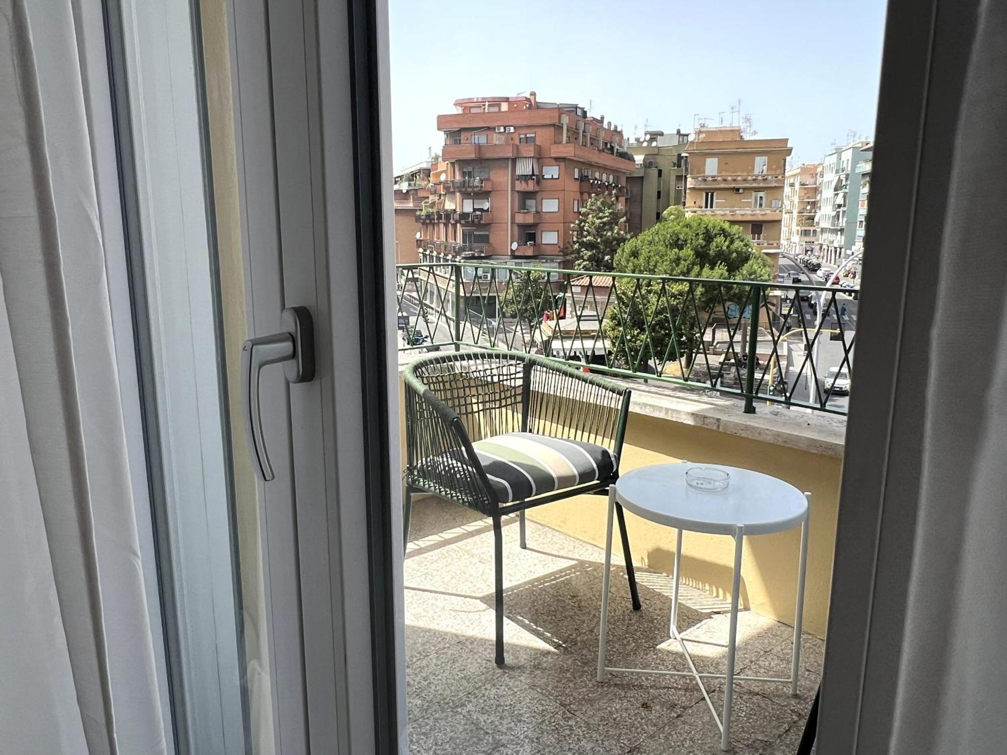 רומא Near Vatican, Irnerio 47 Guest House מראה חיצוני תמונה