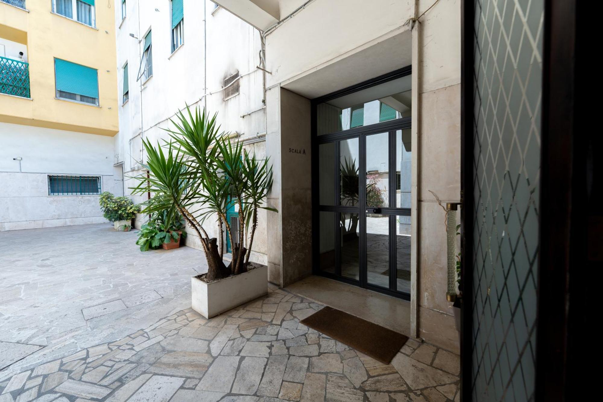 רומא Near Vatican, Irnerio 47 Guest House מראה חיצוני תמונה